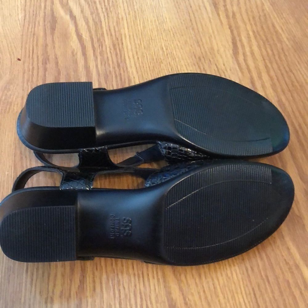SaS suntimer black croc sandals sz 9.5.  Like new - Picture 5 of 6